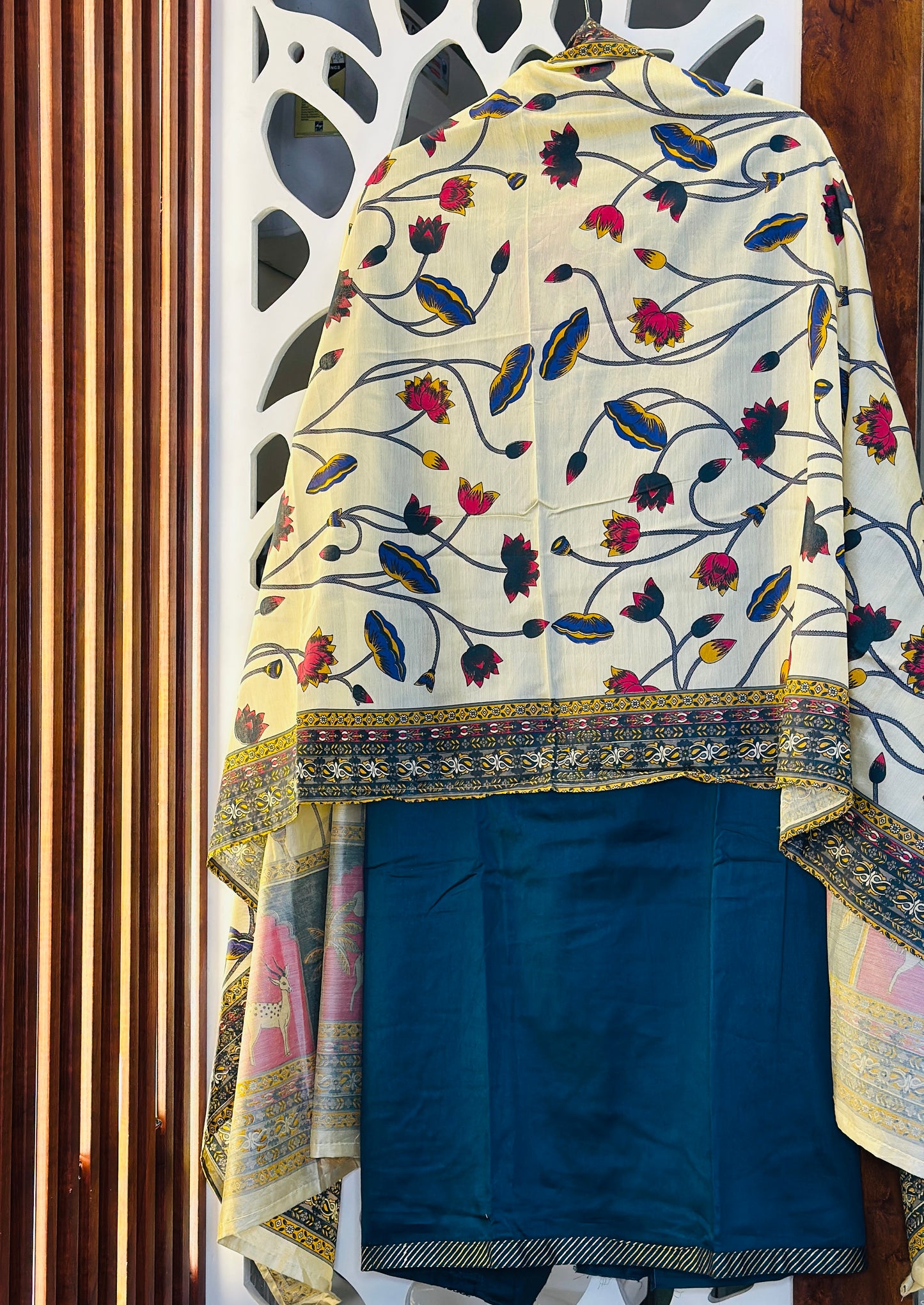 Fine Glace Cotton Kalamkari Print With Digital Printed Dupatta