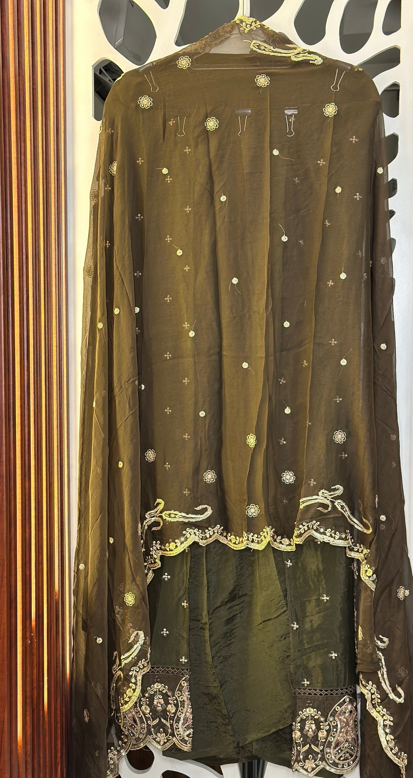 Elegant Embroidered Karachi Pakistani Suit With Pure Chiffon Embroidered Dupatta & Daman Embroidered Rayon Bottom