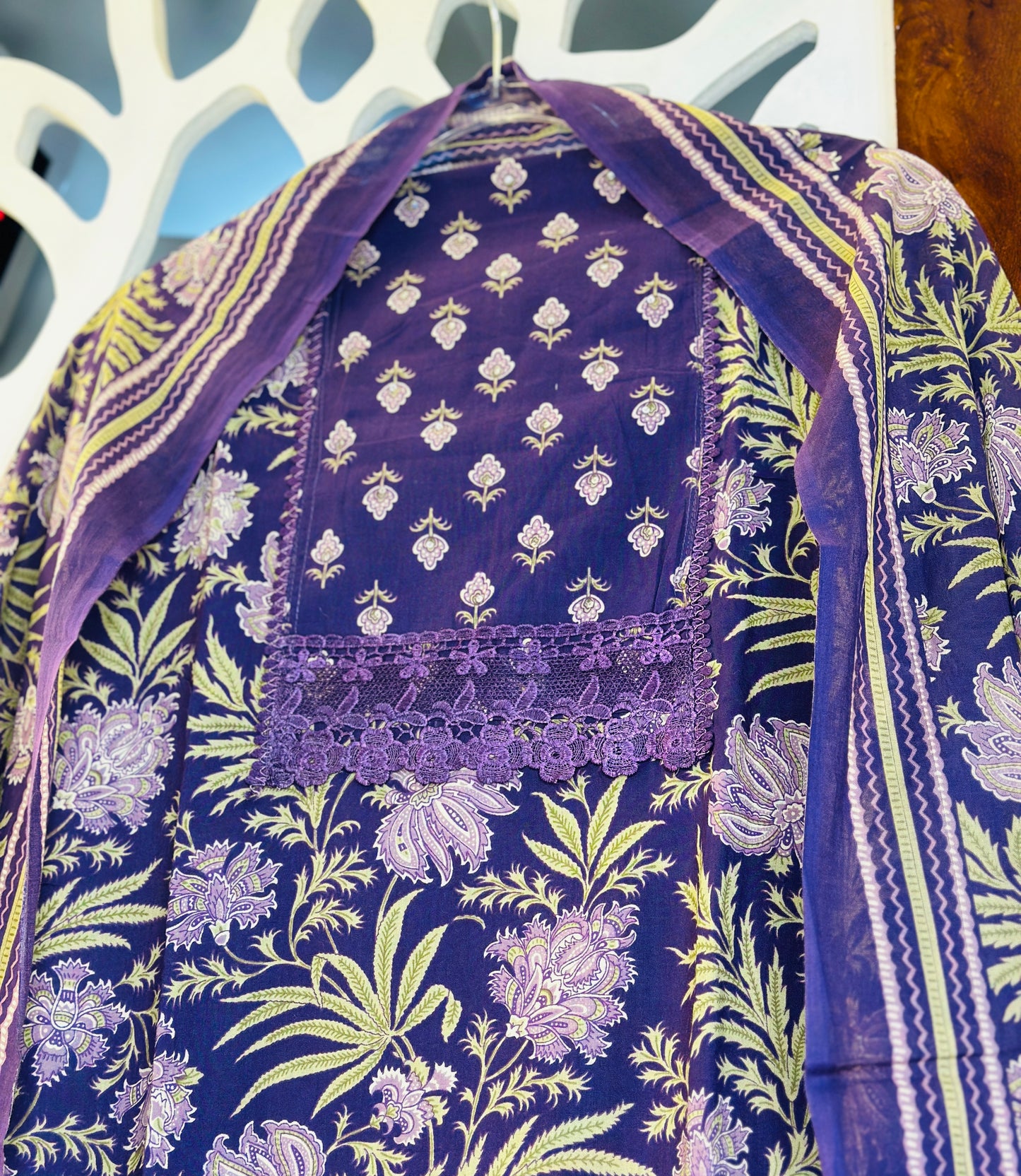 Floral Printed Pure Cotton With Crochet Laces Highlights
