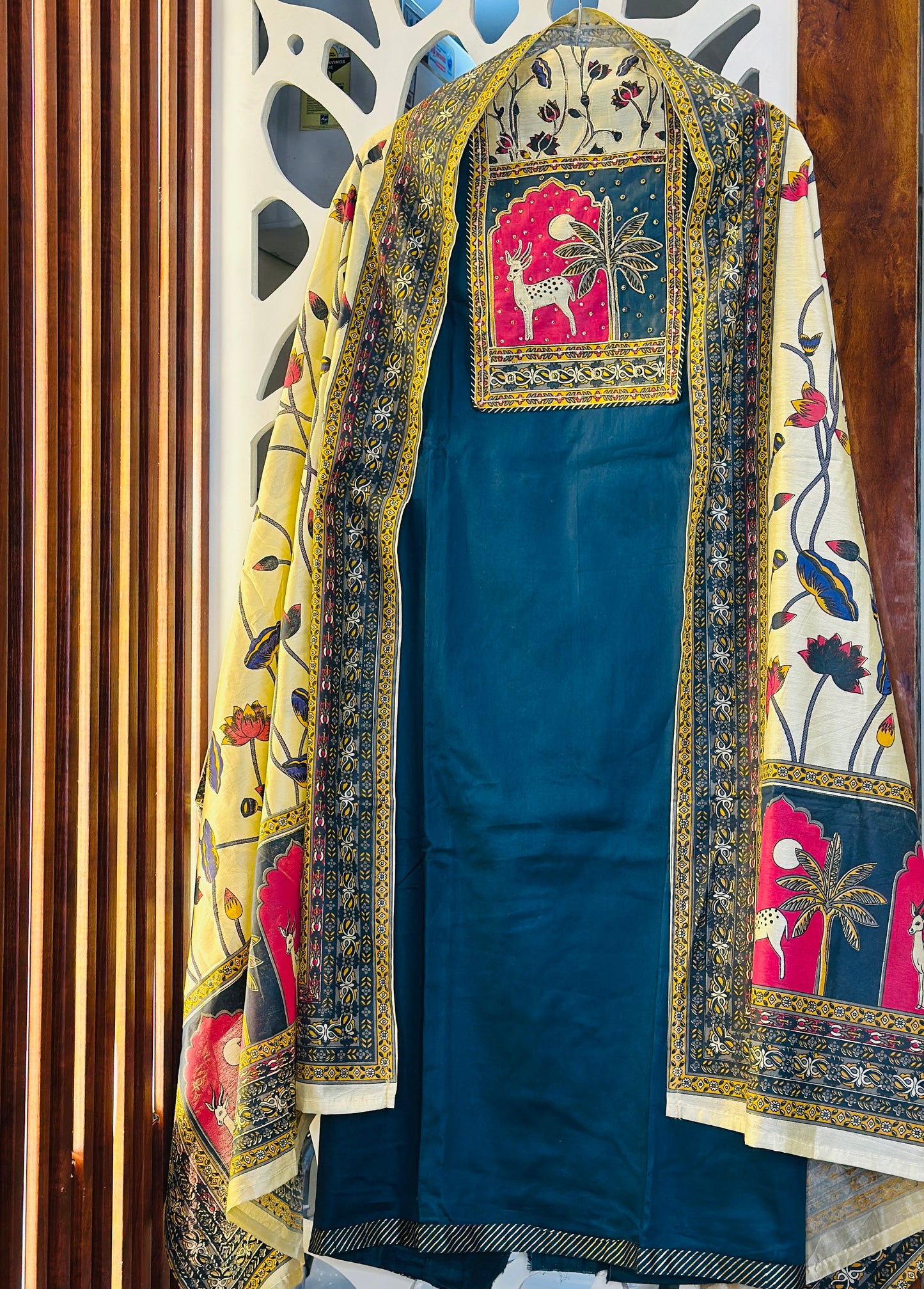 Fine Glace Cotton Kalamkari Print With Digital Printed Dupatta