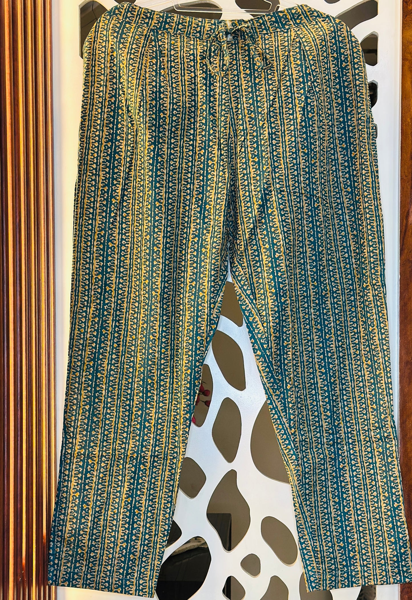 Angrakha Neck Highlighted With Mirror & Crochet Lace
Digital Printed Premium Cotton Suit