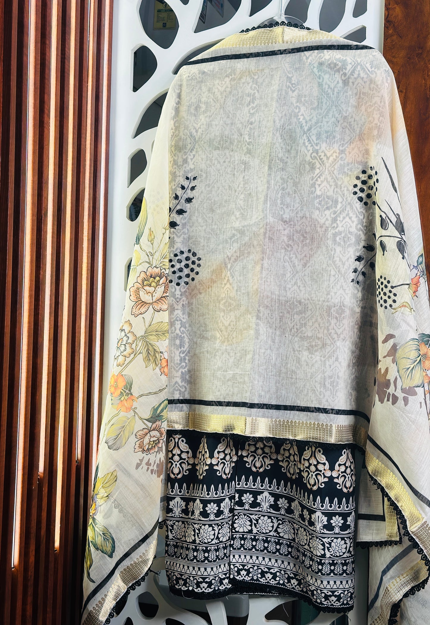 Premium Soft Linen Beautiful Pakistani Digital Printed Suit With Fancy Real Mirror Work & Crochet Lace, Printed Dupatta & Rayon Bottom