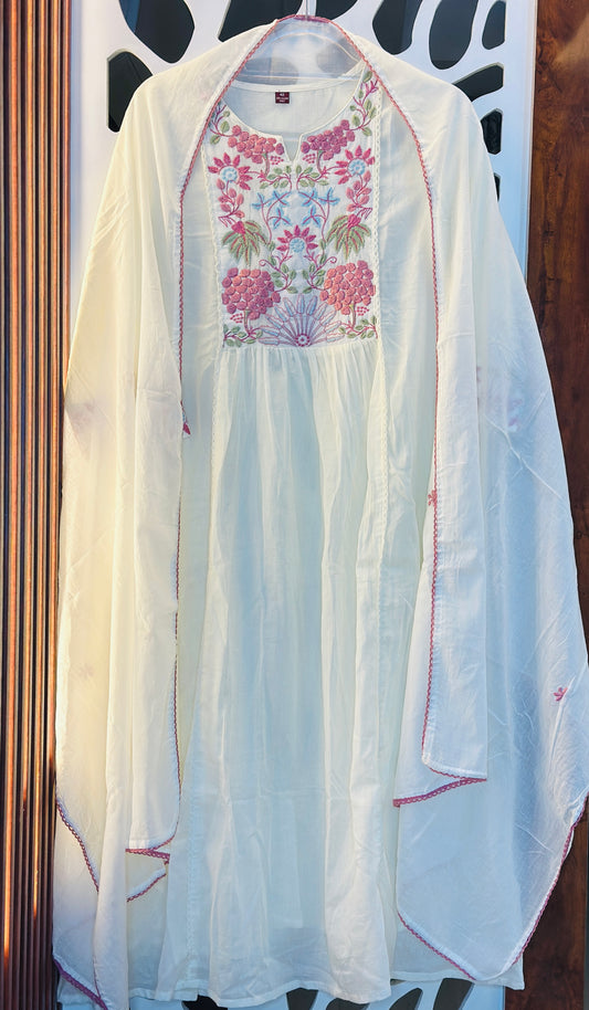 Fine Thread Embroidered Mul Chanderi With Lining Suit