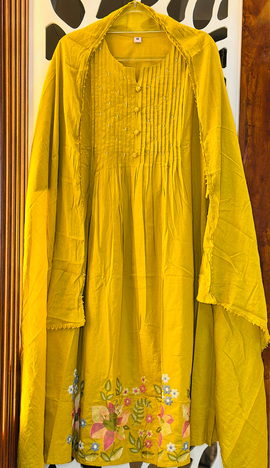Fine Thread Embroidered Mul Cotton Anarkali Suit With Pearl Highlights And Buttons On Necktie