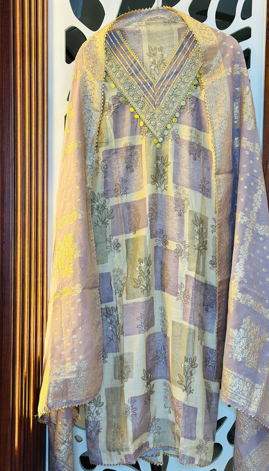 Box Digital Printed Muslin Suit With Beautiful Golden Thread & Tassels
Neck Tie With Self Weaved Georgette Dupatta & Rayon Bottom