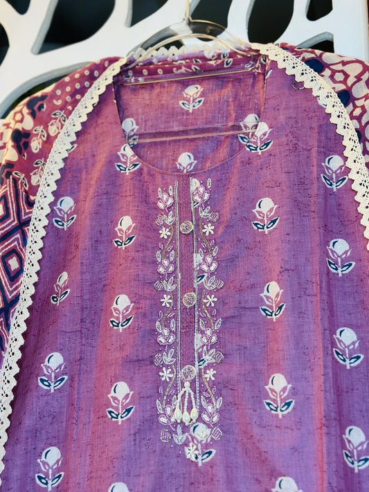 Pakistan Lawn Cotton With Cut Dana Work & Printed Dupatta